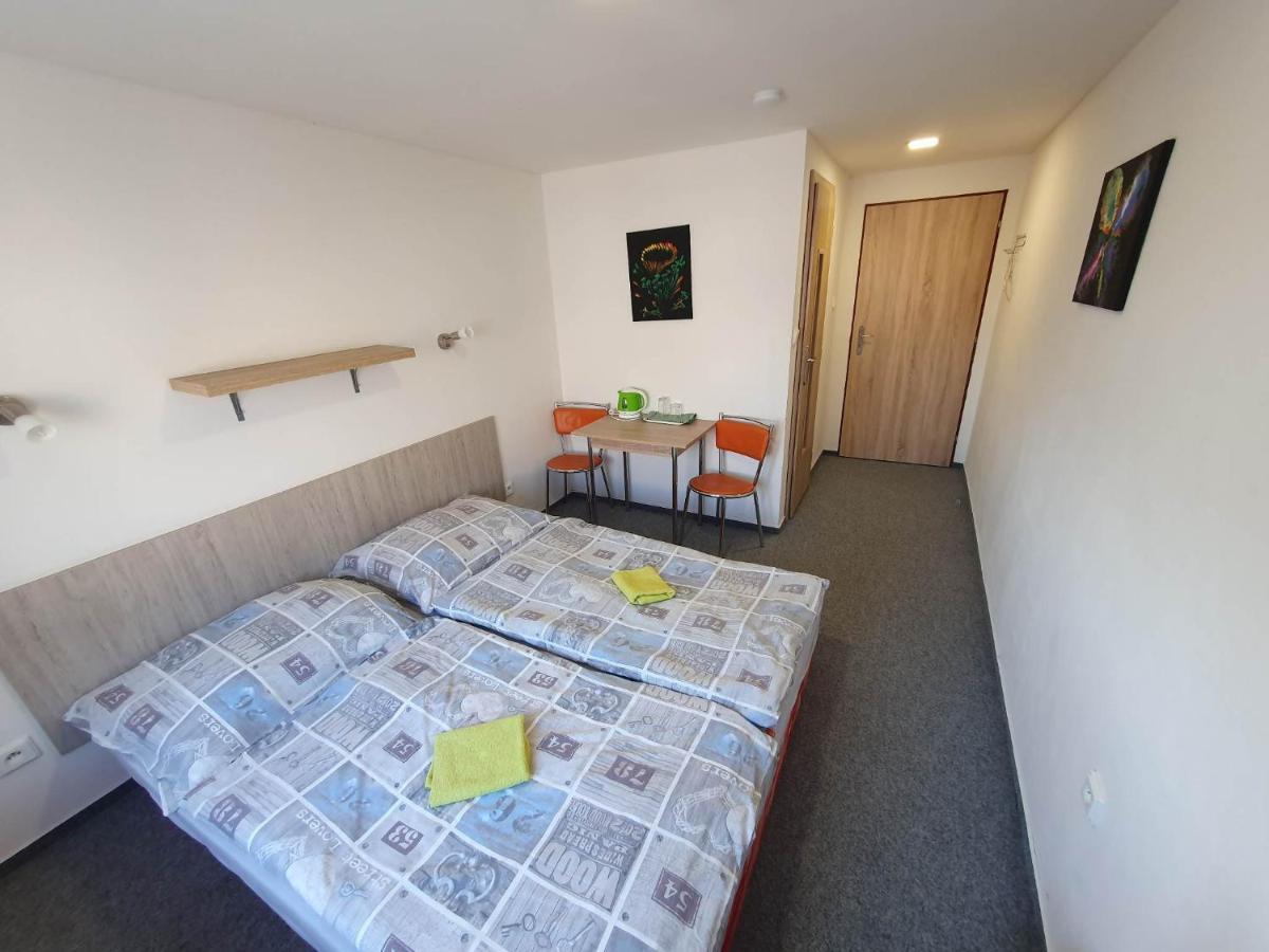 Hotel Decin Na Skrivance Exterior photo
