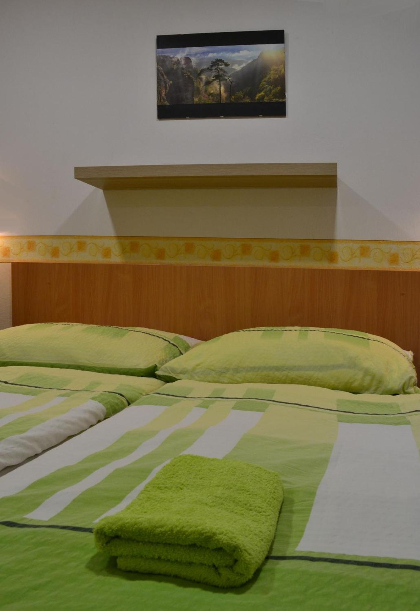 Hotel Decin Na Skrivance Room photo